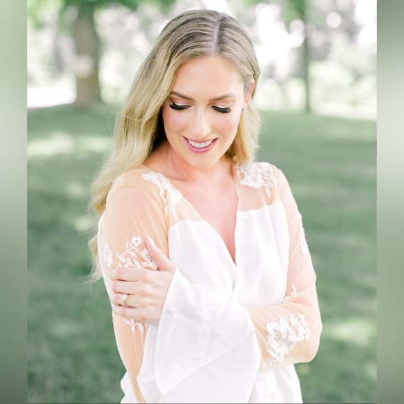 Robed with Love Hildy Pink Satin Bridesmaid Robe Floral Embroidered Details M - Picture 14 of 15